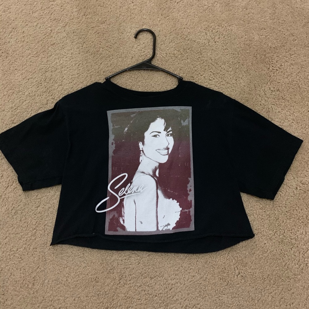 Selena cropped top from forever 21